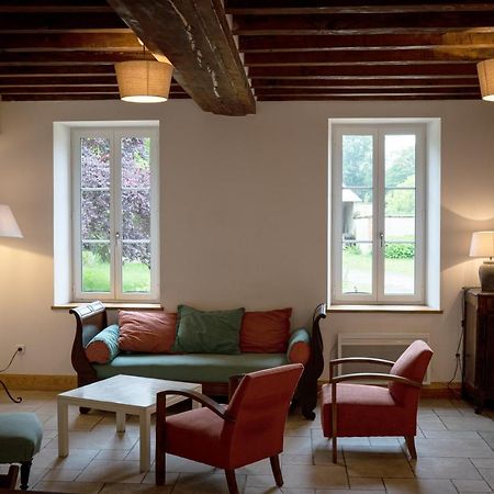 Gite Du Chateau La Bussière Екстериор снимка